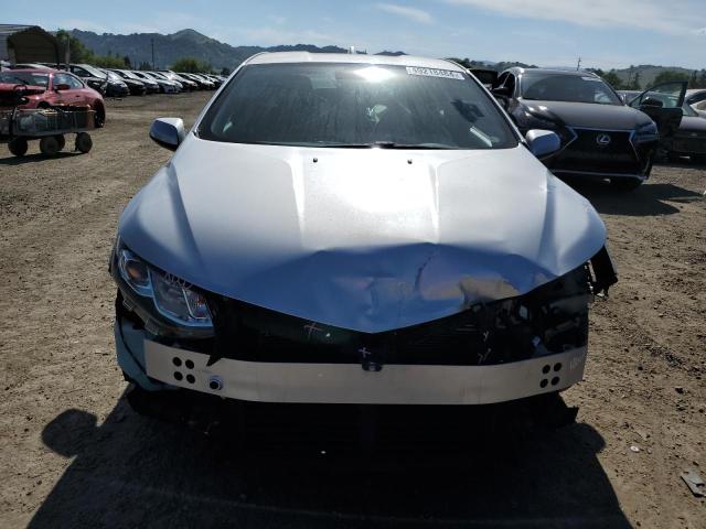 Photo 5 from auction – 2017 CHEVROLET VOLT LT with VIN 1G1RC6S55HU176307