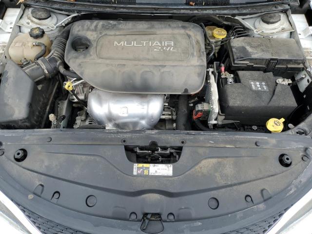 Photo 11 from auction – 2016 CHRYSLER 200 LIMITE with VIN 1C3CCCAB9GN158148