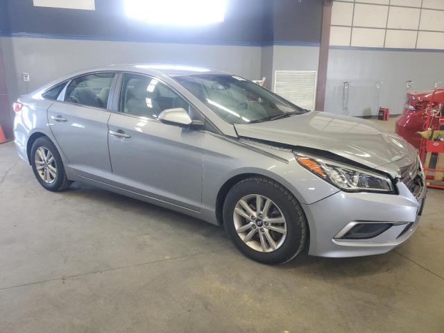 Photo 4 from auction – 2017 HYUNDAI SONATA SE with VIN 5NPE24AF4HH440196