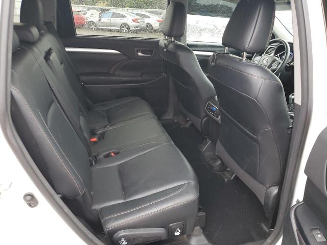 Photo 10 from auction – 2016 TOYOTA HIGHLANDER with VIN 5TDJKRFH2GS330200