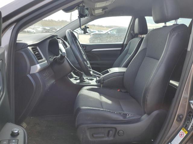 Photo 7 from auction – 2017 TOYOTA HIGHLANDER with VIN 5TDBZRFH5HS365265