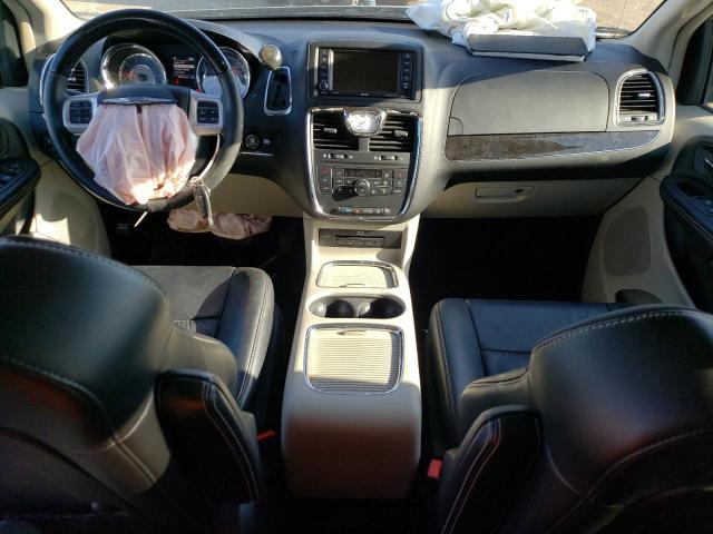 Photo 8 from auction – 2016 CHRYSLER TOWN & COU with VIN 2C4RC1GG4GR232771