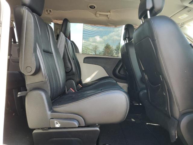 Photo 11 from auction – 2011 CHRYSLER TOWN&COUNT with VIN 2A4RR8DGXBR749751