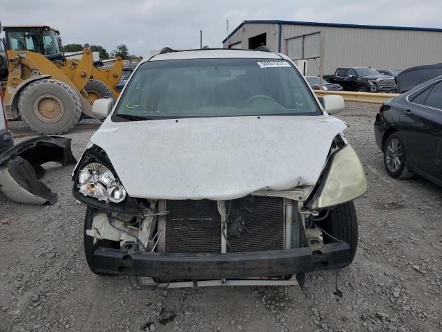 Photo 5 from auction – 2004 TOYOTA SIENNA XLE with VIN 5TDZA22C64S127751