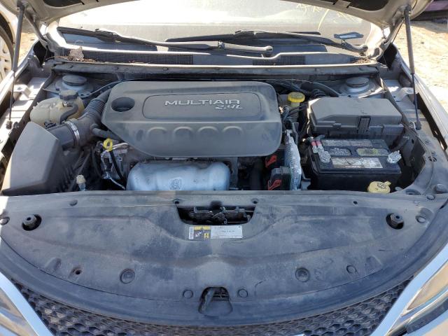 Photo 11 from auction – 2016 CHRYSLER 200 LIMITE with VIN 1C3CCCAB2GN140963
