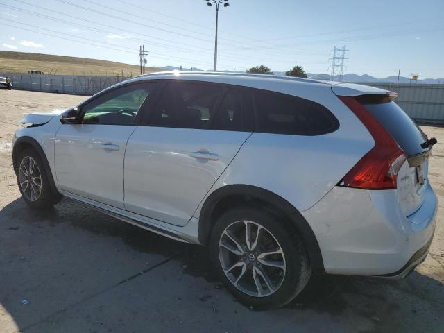 Photo 2 from auction – 2015 VOLVO V60 CROSS with VIN YV4612HK6F1001467