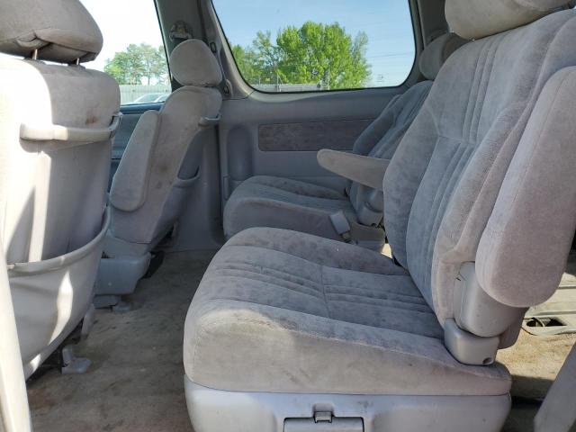 Photo 11 from auction – 2002 TOYOTA SIENNA LE with VIN 4T3ZF13C42U506589