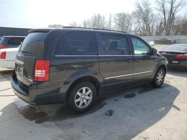 Photo 3 from auction – 2010 CHRYSLER TOWN & COU with VIN 2A4RR5D16AR266508