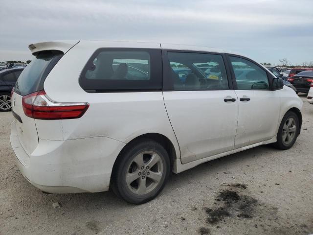 Photo 3 from auction – 2018 TOYOTA SIENNA L with VIN 5TDZZ3DC0JS908918