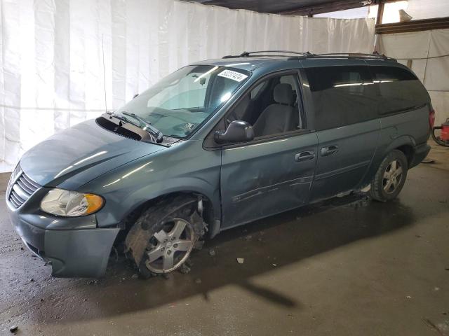 DODGE GRAND CARA 2005 with VIN 2D4GP44LX5R428115 - Photo from auction