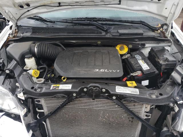 Photo 12 from auction – 2016 DODGE GRAND CARA with VIN 2C4RDGCGXGR273542