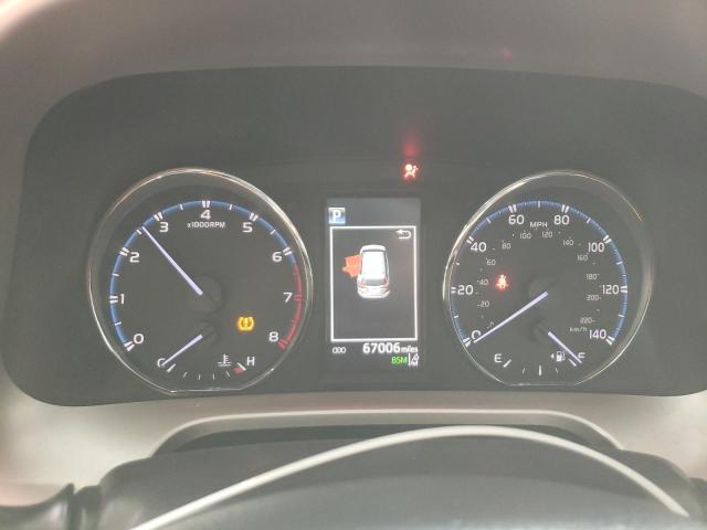 Photo 9 from auction – 2018 TOYOTA RAV4 LIMIT with VIN JTMYFREV2JJ176294