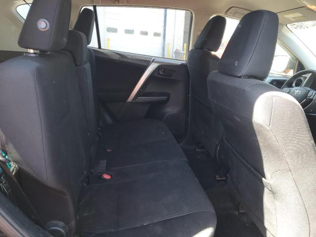 Photo 10 from auction – 2017 TOYOTA RAV4 LE with VIN JTMZFREV0HJ129781