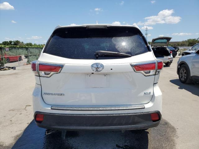 Photo 6 from auction – 2015 TOYOTA HIGHLANDER with VIN 5TDKKRFH6FS105927