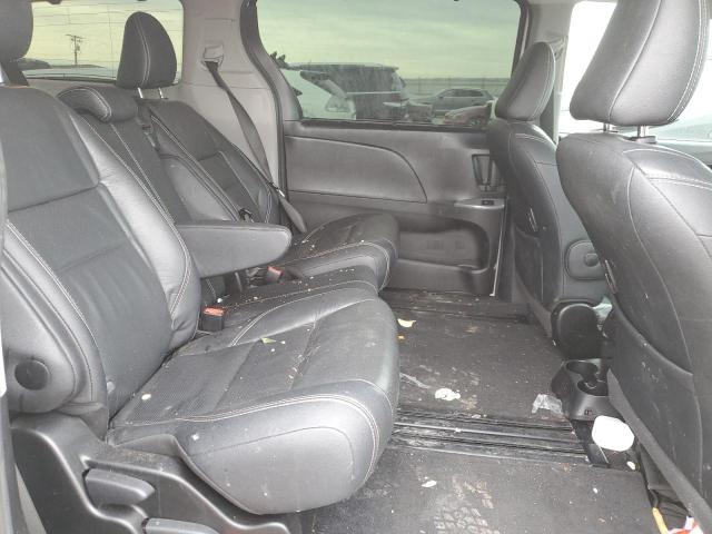 Photo 10 from auction – 2017 TOYOTA SIENNA SE with VIN 5TDXZ3DC3HS833925