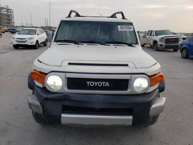 Photo 5 from auction – 2011 TOYOTA FJ CRUISER with VIN JTEZU4BF0BK011054