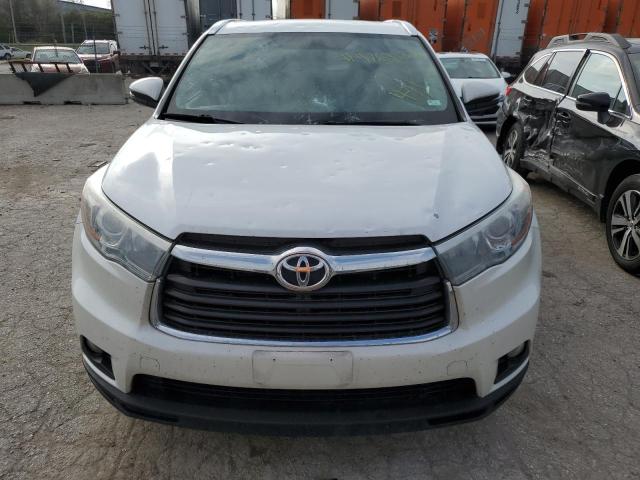 Photo 5 from auction – 2016 TOYOTA HIGHLANDER with VIN 5TDJKRFHXGS301642