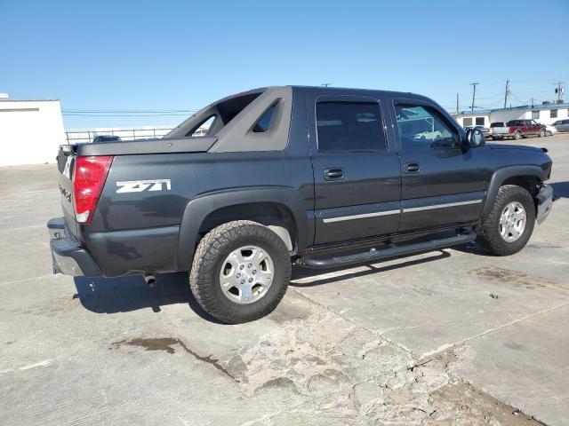 Photo 3 from auction – 2004 CHEVROLET AVALANCHE with VIN 3GNEK12T04G229252