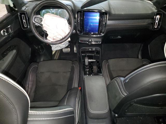 Photo 8 from auction – 2019 VOLVO XC40 T4 R- with VIN YV4AC2HM0K2143288
