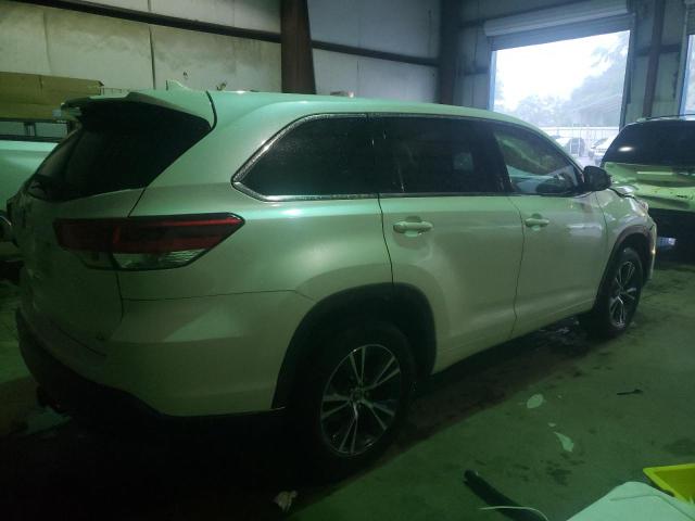 Photo 3 from auction – 2017 TOYOTA HIGHLANDER with VIN 5TDZZRFH8HS205542