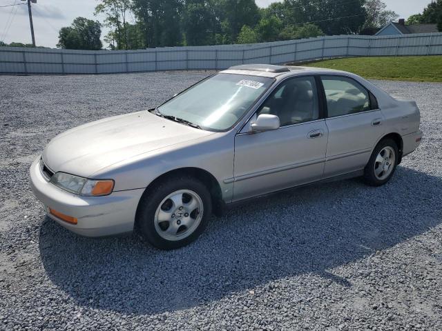 HONDA ACCORD SE 1997 with VIN 1HGCD5607VA269170 - Photo from auction