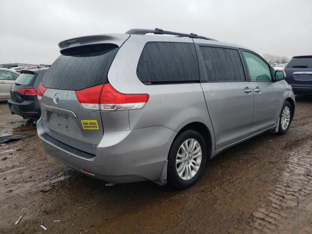 Photo 3 from auction – 2011 TOYOTA SIENNA XLE with VIN 5TDYK3DC2BS153899