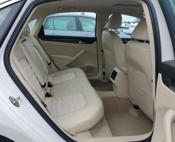 Photo 10 from auction – 2015 VOLKSWAGEN PASSAT SEL with VIN 1VWCV7A37FC024834