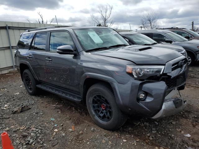 Photo 4 from auction – 2022 TOYOTA 4RUNNER SR with VIN JTERU5JR3N6000435