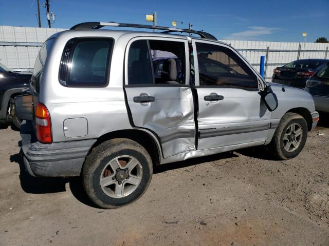 Photo 3 from auction – 2002 CHEVROLET TRACKER with VIN 2CNBJ13C526912484