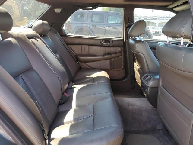 Photo 10 from auction – 1990 LEXUS LS 400 with VIN JT8UF11E9L0000517
