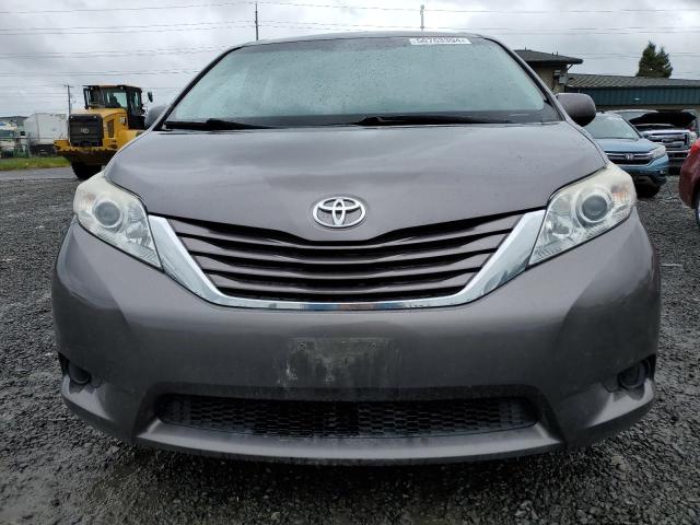 Photo 5 from auction – 2015 TOYOTA SIENNA LE with VIN 5TDKK3DC0FS587766