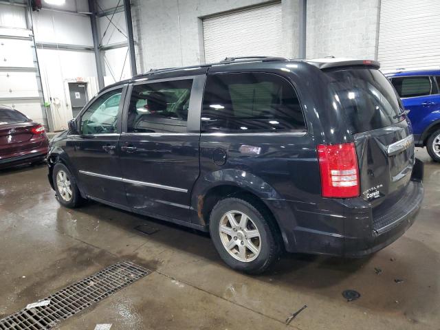 Photo 2 from auction – 2010 CHRYSLER TOWN & COU with VIN 2A4RR5D19AR456979