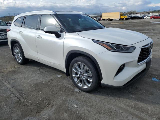Photo 4 from auction – 2021 TOYOTA HIGHLANDER with VIN 5TDDZRBH5MS122063