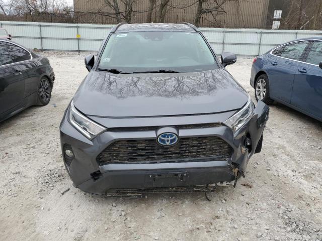 Photo 5 from auction – 2019 TOYOTA RAV4 XLE with VIN JTMRWRFVXKD032852