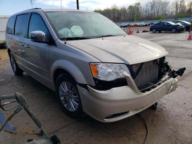Photo 4 from auction – 2015 CHRYSLER TOWN & COU with VIN 2C4RC1CG4FR674017
