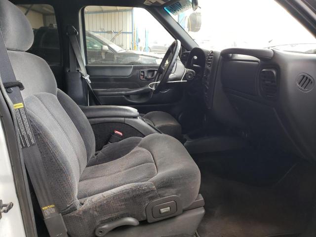 Photo 7 from auction – 2001 CHEVROLET BLAZER with VIN 1GNDT13W812168660