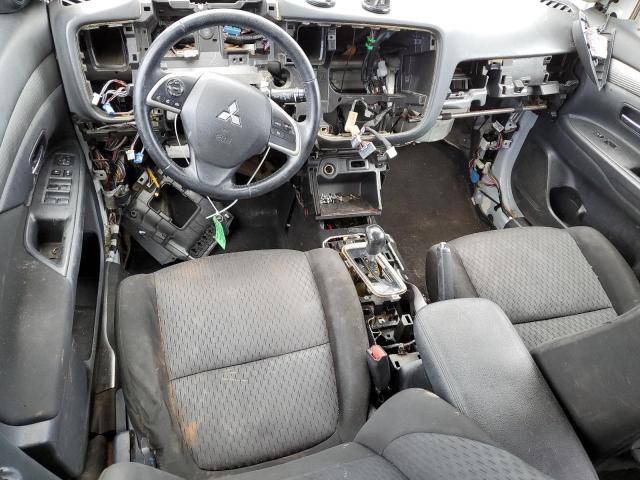 Photo 8 from auction – 2014 MITSUBISHI OUTLANDER with VIN JA4AD3A34EZ011292