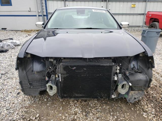 Photo 5 from auction – 2018 CHRYSLER 300 LIMITE with VIN 2C3CCAEG3JH301718
