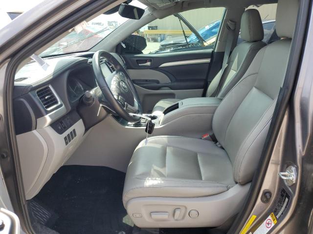 Photo 7 from auction – 2019 TOYOTA HIGHLANDER with VIN 5TDKZRFH2KS552633