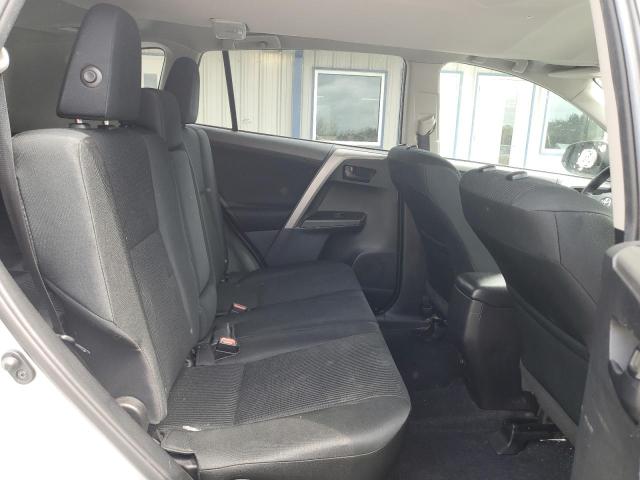 Photo 11 from auction – 2018 TOYOTA RAV4 LE with VIN 2T3ZFREV5JW450559