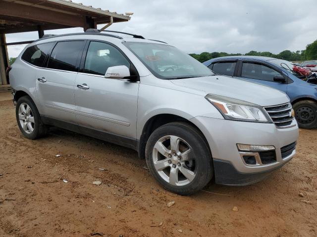 Photo 4 from auction – 2017 CHEVROLET TRAVERSE L with VIN 1GNKRGKD7HJ259993