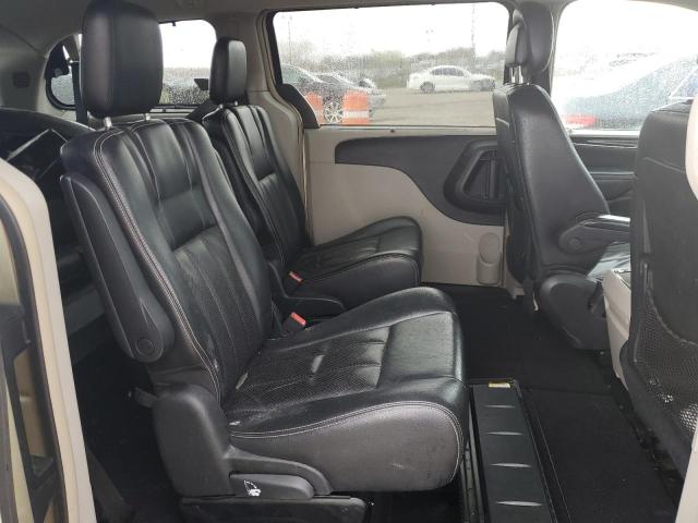 Photo 10 from auction – 2011 CHRYSLER TOWN & COU with VIN 2A4RR8DGXBR616942