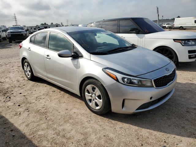Foto 4 de la subasta – 2017 KIA FORTE LX con VIN 3KPFK4A78HE152201