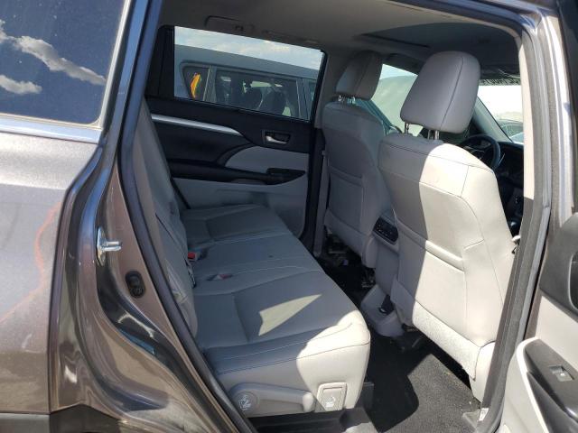Zdjęcie 10 z aukcji – 2017 TOYOTA HIGHLANDER z VIN 5TDKZRFH7HS525260