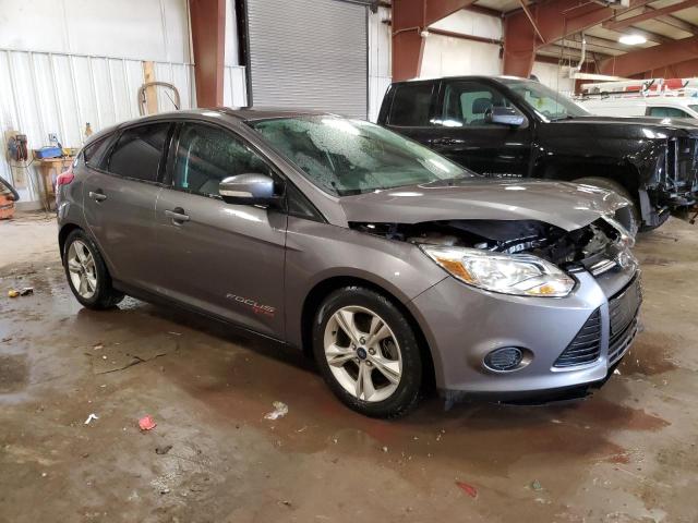 Foto 4 de la subasta – 2014 FORD FOCUS SE con VIN 1FADP3K26EL449630