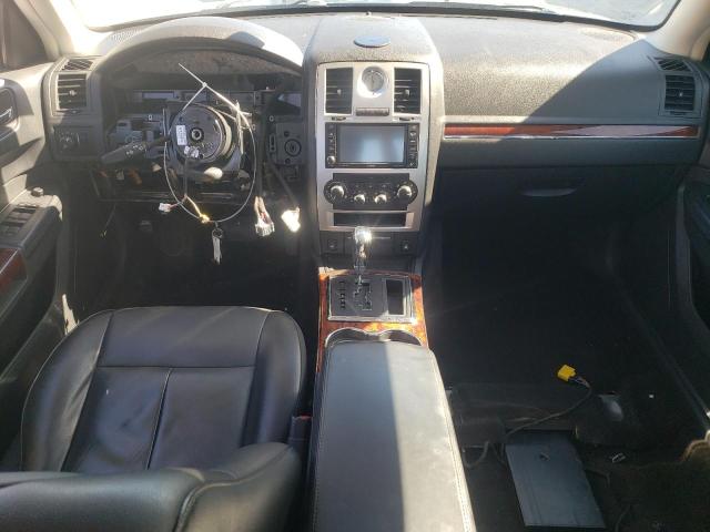 Photo 8 from auction – 2009 CHRYSLER 300 LIMITE with VIN 2C3KA33V29H624944