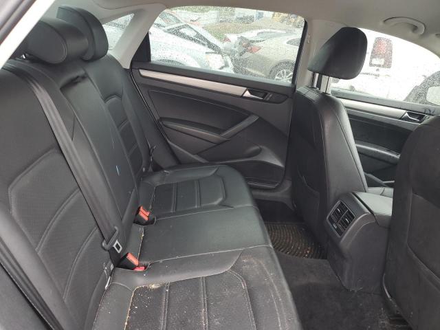 Photo 10 from auction – 2014 VOLKSWAGEN PASSAT SE with VIN 1VWBS7A30EC094758