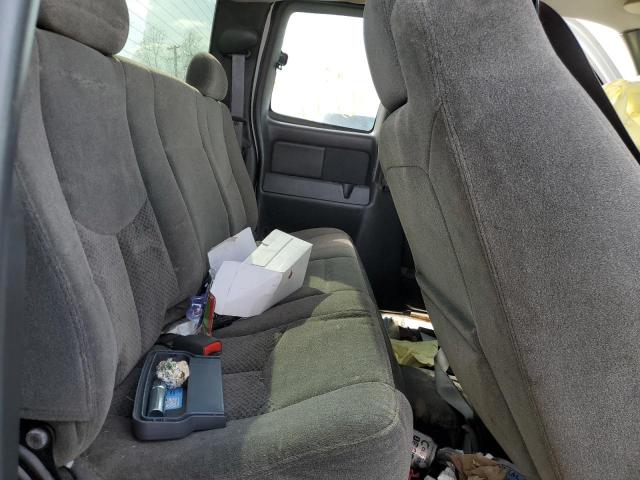 Photo 10 from auction – 2005 CHEVROLET SILVERADO with VIN 1GCEK19V45E270119