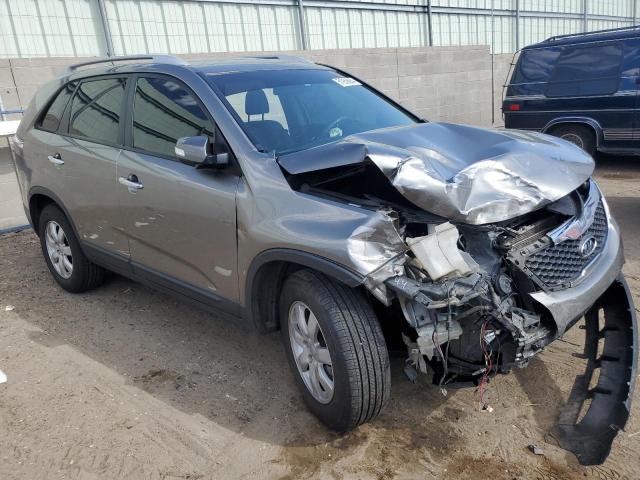 Photo 4 from auction – 2013 KIA SORENTO LX with VIN 5XYKT4A27DG402945