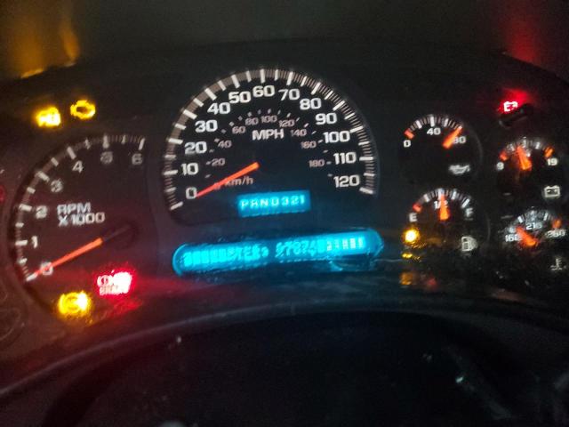 Photo 9 from auction – 2003 CHEVROLET SUBURBAN K with VIN 3GNFK16Z73G319208